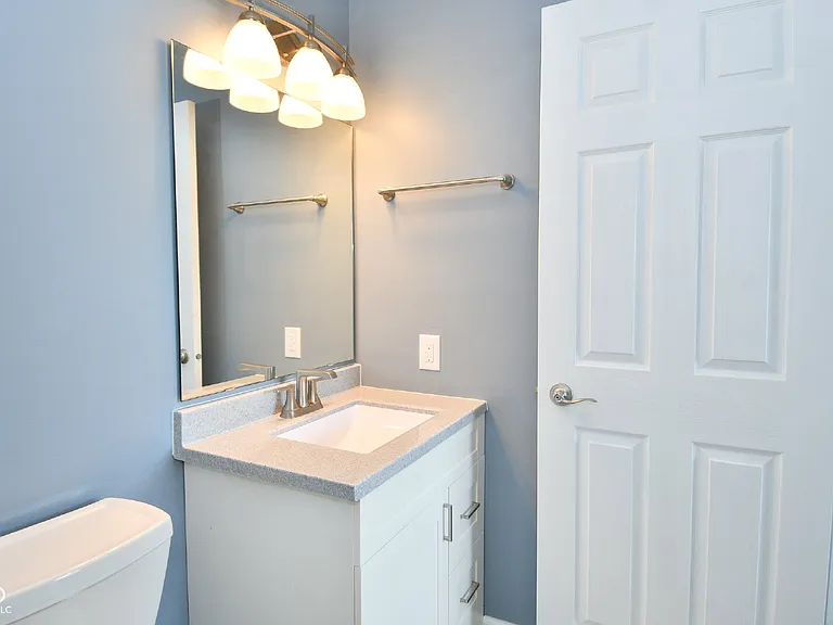 7826 Five Points Rd — Photo 27