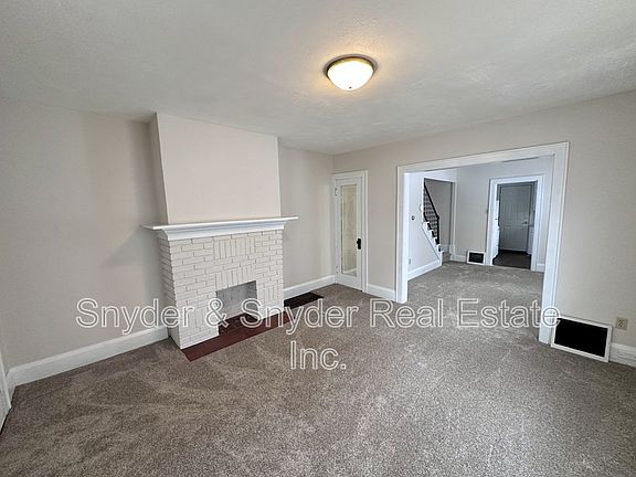 5th image of 2052 16th St SW