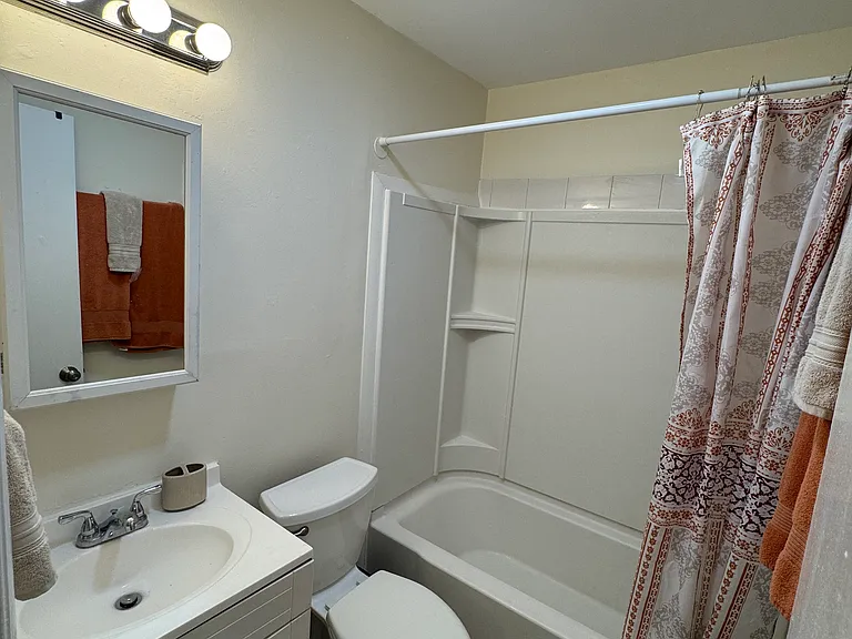 200 Parthenia Dr — Photo 14