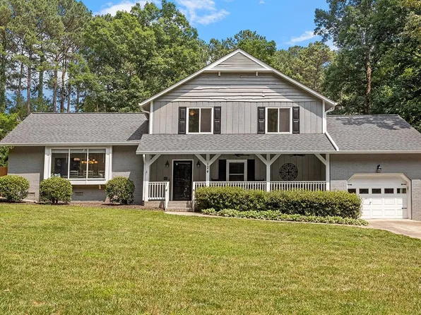 124 Bayleaf Dr, Raleigh, NC 27615