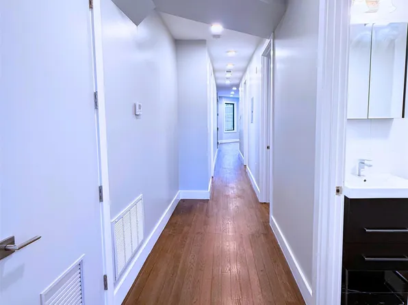 126 Randolph Avenue image 11 of 13