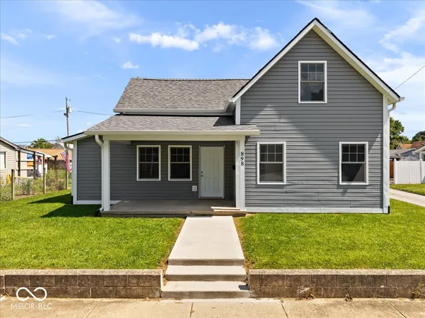 898 S 9th St, Noblesville, IN 46060
