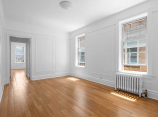 35-21 28th St #C3, Astoria, NY 11106