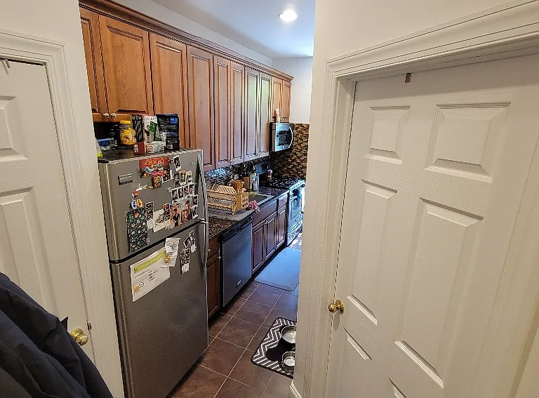 416 2nd St #1R — Photo 6