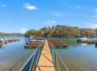 83 N Waterside Dr, Seneca, SC 29672