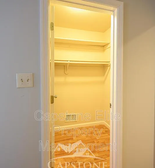 3 Ashby Ln — Photo 9
