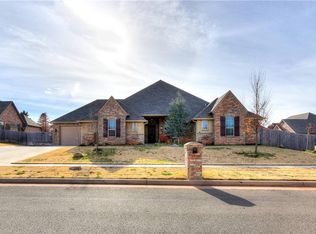 1812 NW 196th St, Edmond, OK 73012