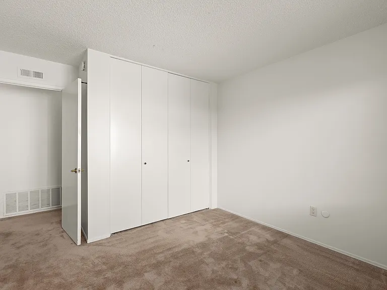 17305 Campillo Dr — Photo 21