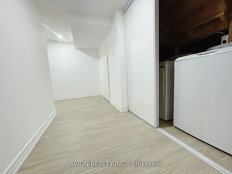 56 Golden Oak Ave #BASEMENT — Photo 10