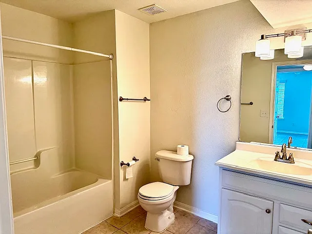 4040 Dancing Cloud Ct — Photo 12