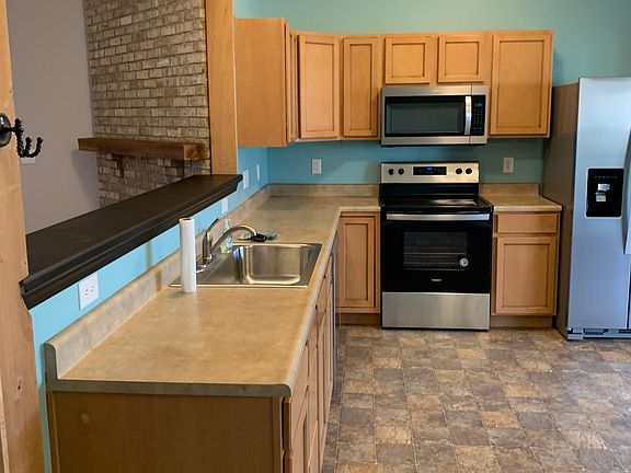 kitchen with stainless steel appliances included