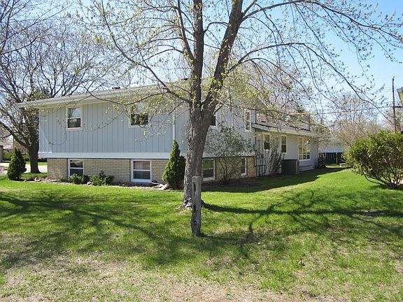 2715 May St. back side