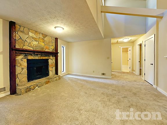 3rd image of 5054 Stoney Point Ln