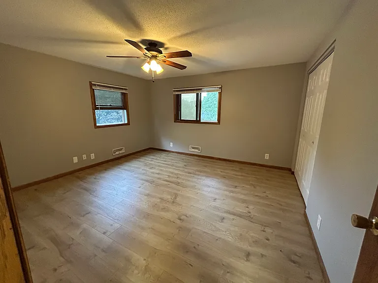 348 Belle Aire Dr — Photo 14