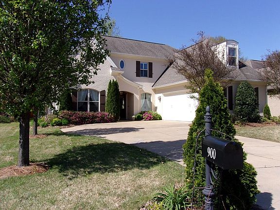 4th image of 900 Olde Creek Ln