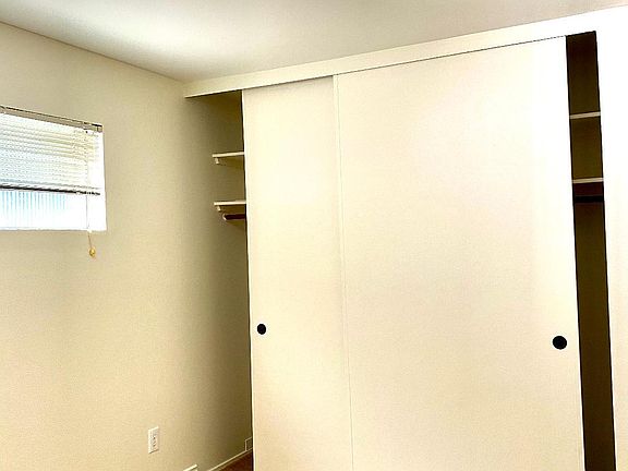 3rd image of 9922 Lake Washington Blvd NE #1