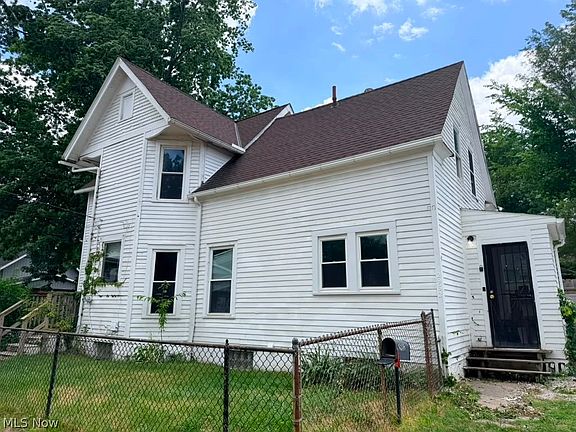 3rd image of 2982 E 67th St