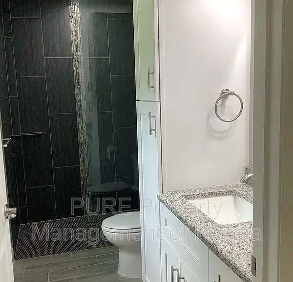 16899 SW 44th Cir — Photo 13