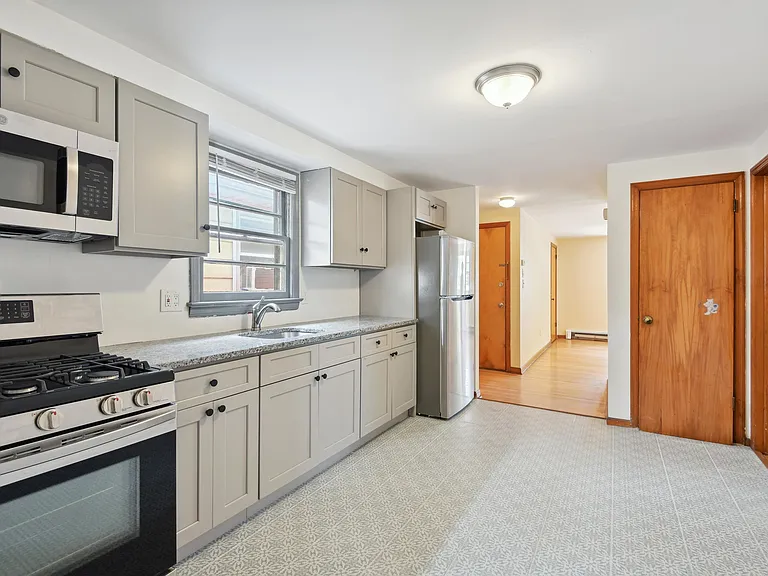 350 Cator Ave #2 — Photo 6