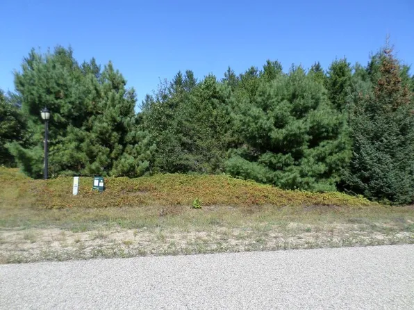 N8014 N Shore Dr, New Lisbon, WI 53950