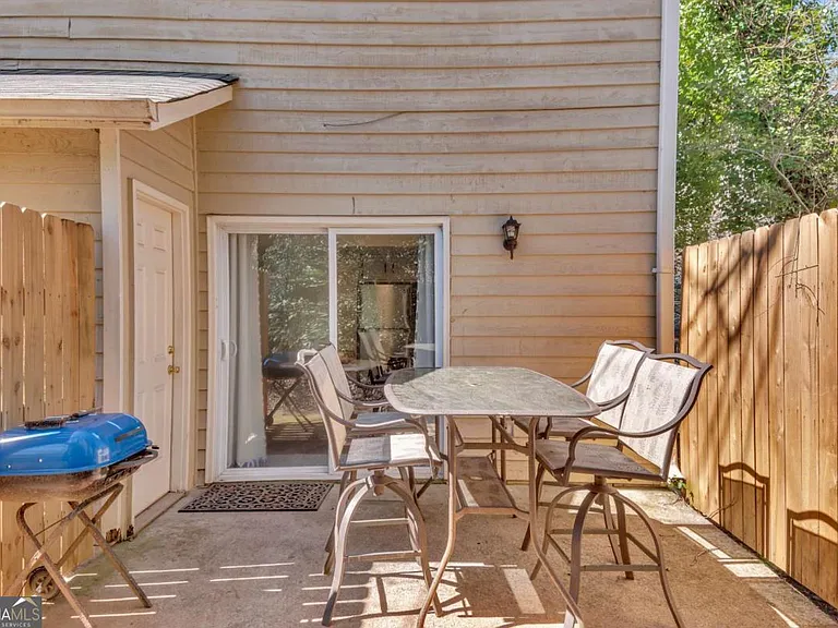 4521 Coopers Creek Cir SE — Photo 11