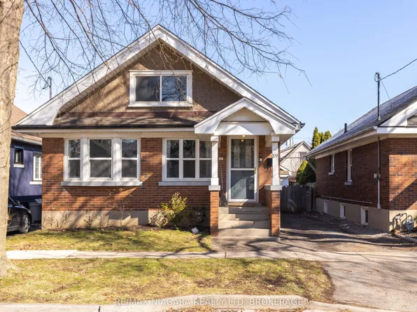 19 Linden St, Saint Catharines, ON L2R 1H4