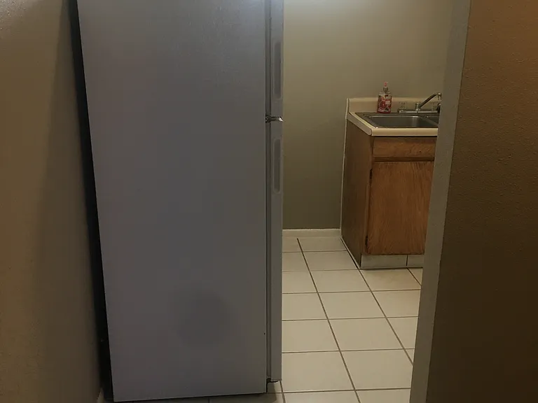1000 W 400 N #B — Photo 4