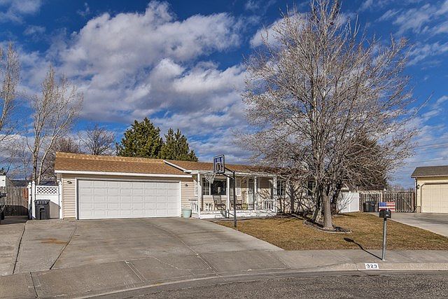 1st image of 323 Croft Dr
