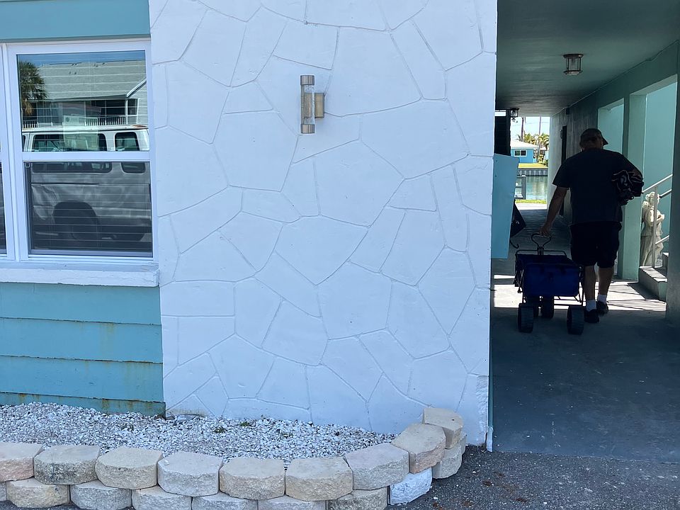 Building Photo 3