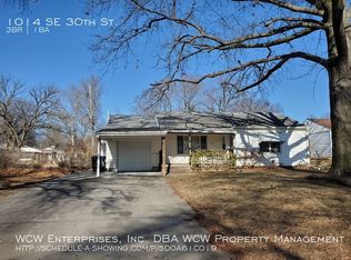 1014 SE 30th St, Topeka, KS 66605