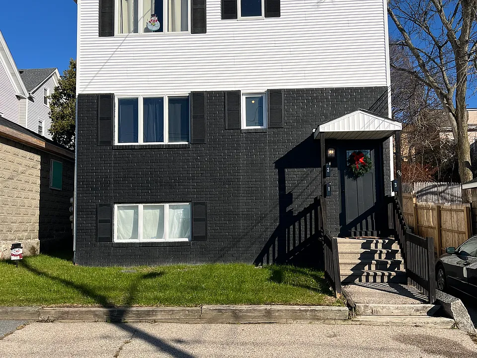 99 W Park St #1