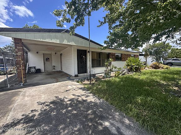 2nd image of 996 Barclay Dr
