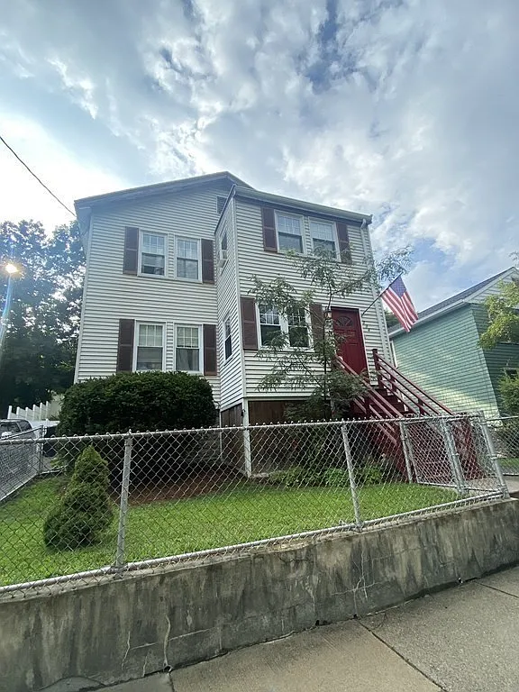 2 bed, 1.0 bath, 1000 sqft, $2,500 — Photo 2