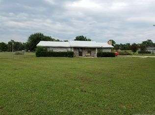 102 E 4th St, Lehigh, OK 74556