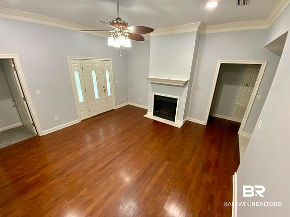 4th image of 1006 Newport Pkwy