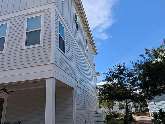 4th image of 109 E Crabbing Hole Ln