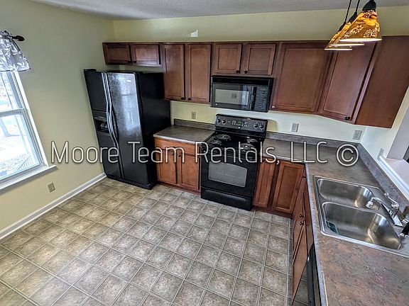 5th image of 1702 Deermouse Way