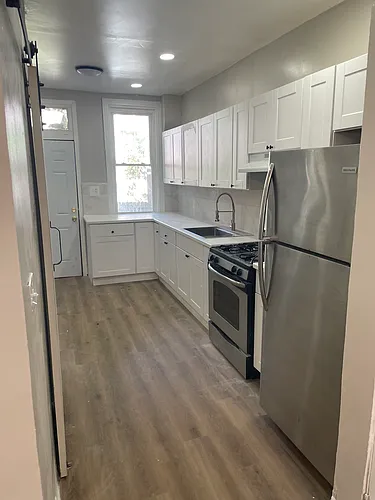 2404 Reel St Photo 1