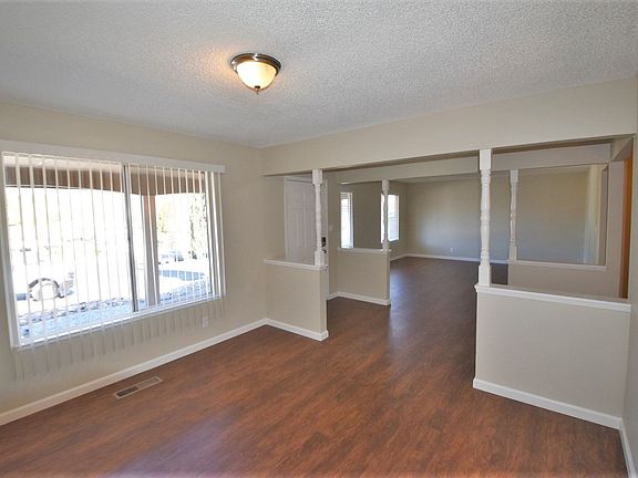 2nd image of 35 Barkley Ct