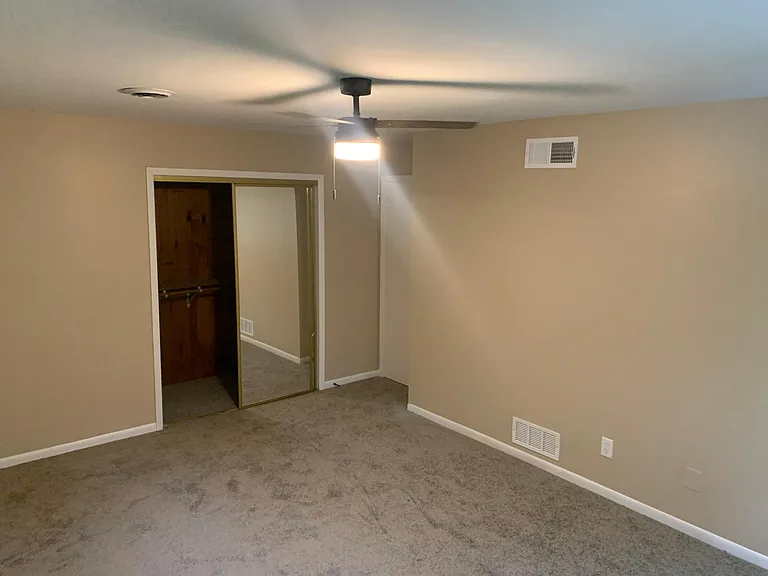 617 Wellington Dr — Photo 12