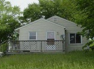 128 W High St, Colfax, IA 50054