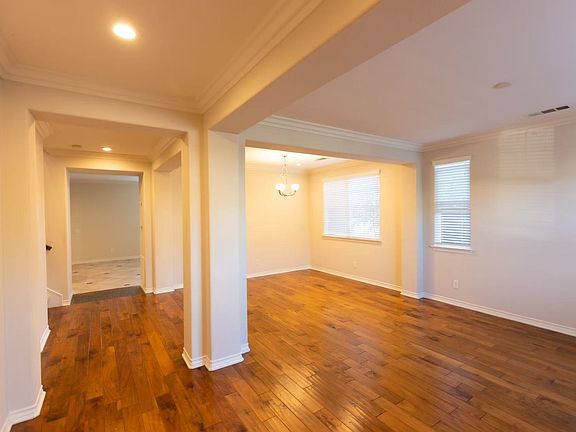 2nd image of 16633 Sonora St