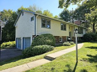 47 Stagecoach Rd, Amherst, MA 01002