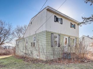 145 Summerset Dr S, Racine, WI 53406