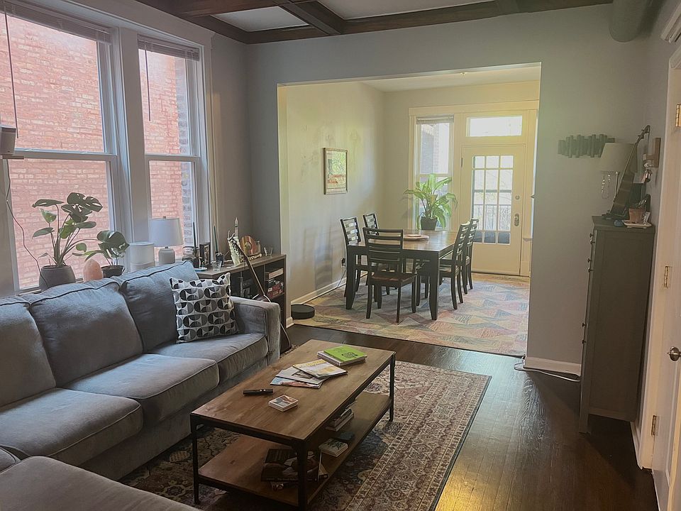 Living/dinning room