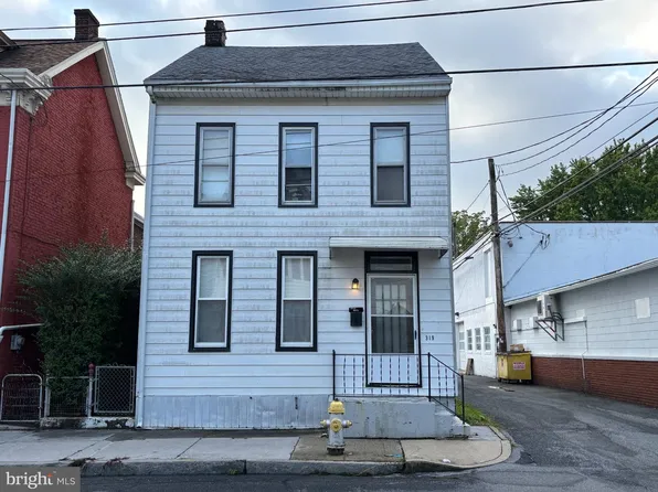 319 S 6th St, Lebanon, PA 17042