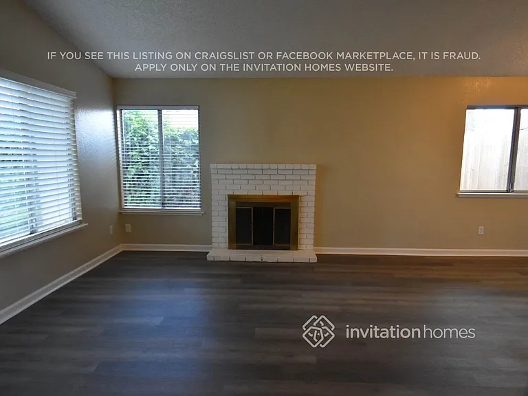 9905 Country Oak Ct — Photo 4