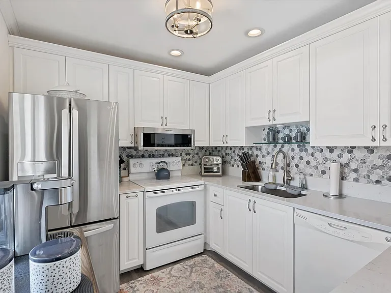 667 Bird Bay Cir #96 — Photo 3