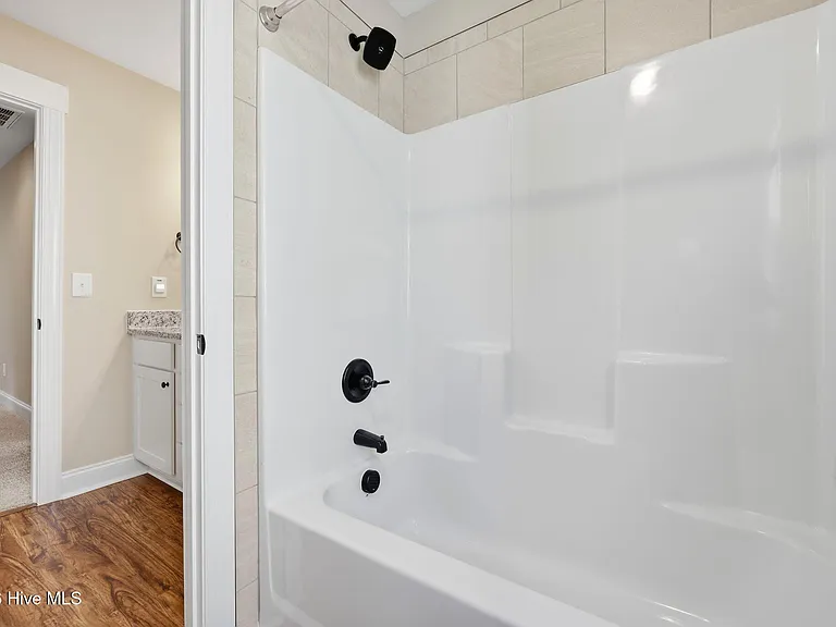 318 Dunston Rd — Photo 34