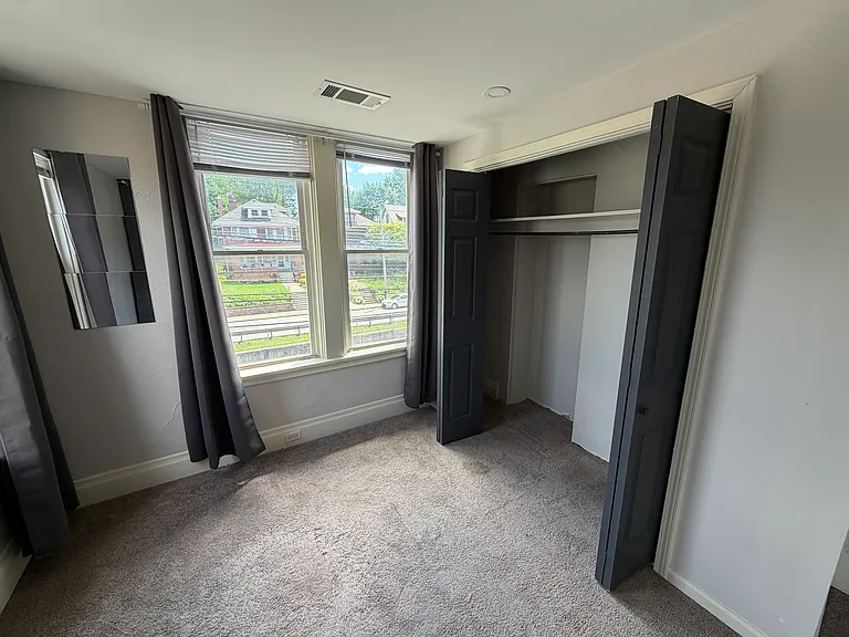 2822 Broadway Ave #3 — Photo 18